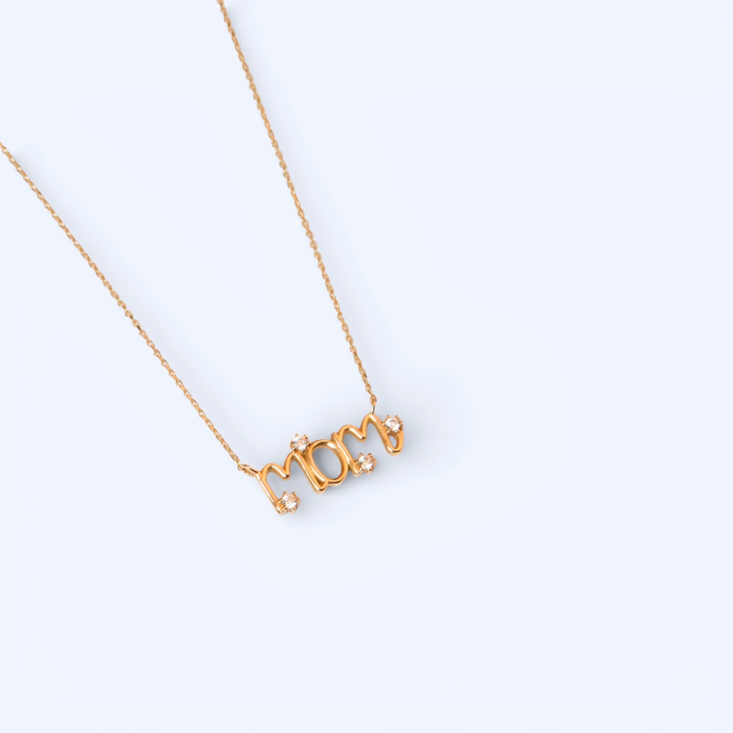 Alma | 14 Ayar Altın Mom Kolye model görseli