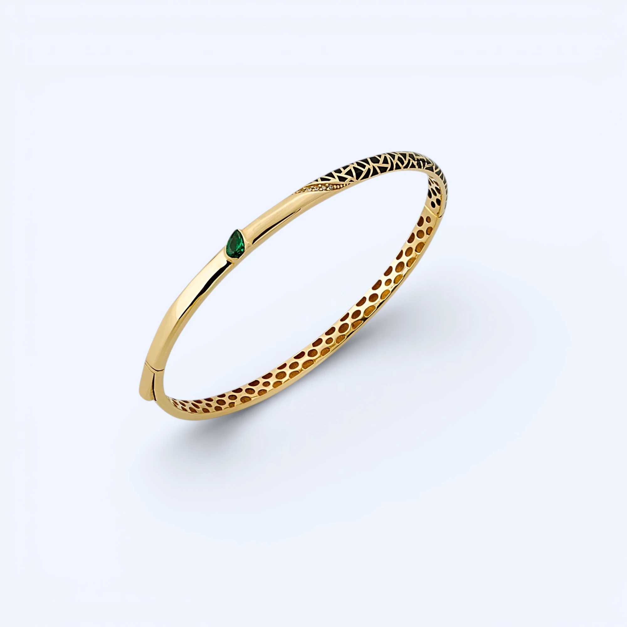 Flora | 14 Ayar Altın Yeşil Taşlı Kelepçe