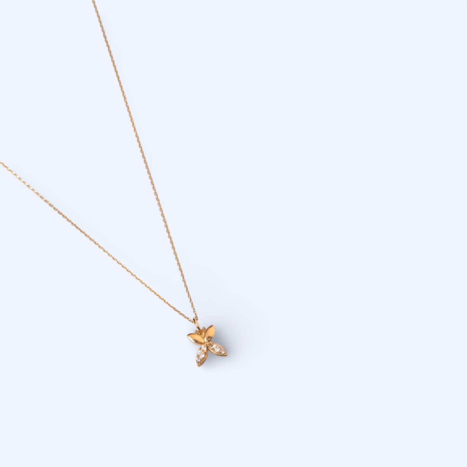 Liana | 14 Ayar Altın Yaprak Kolye model görseli