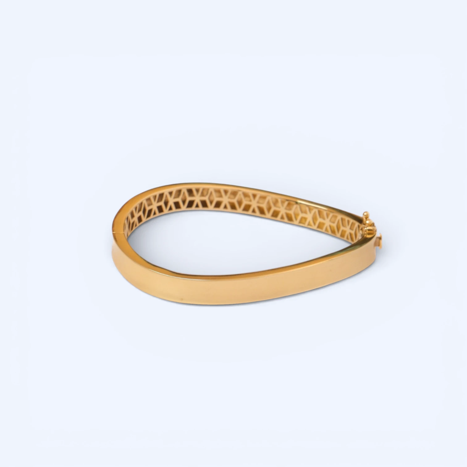 Plana | 14 Ayar Altın Kalın Kelepçe model görseli