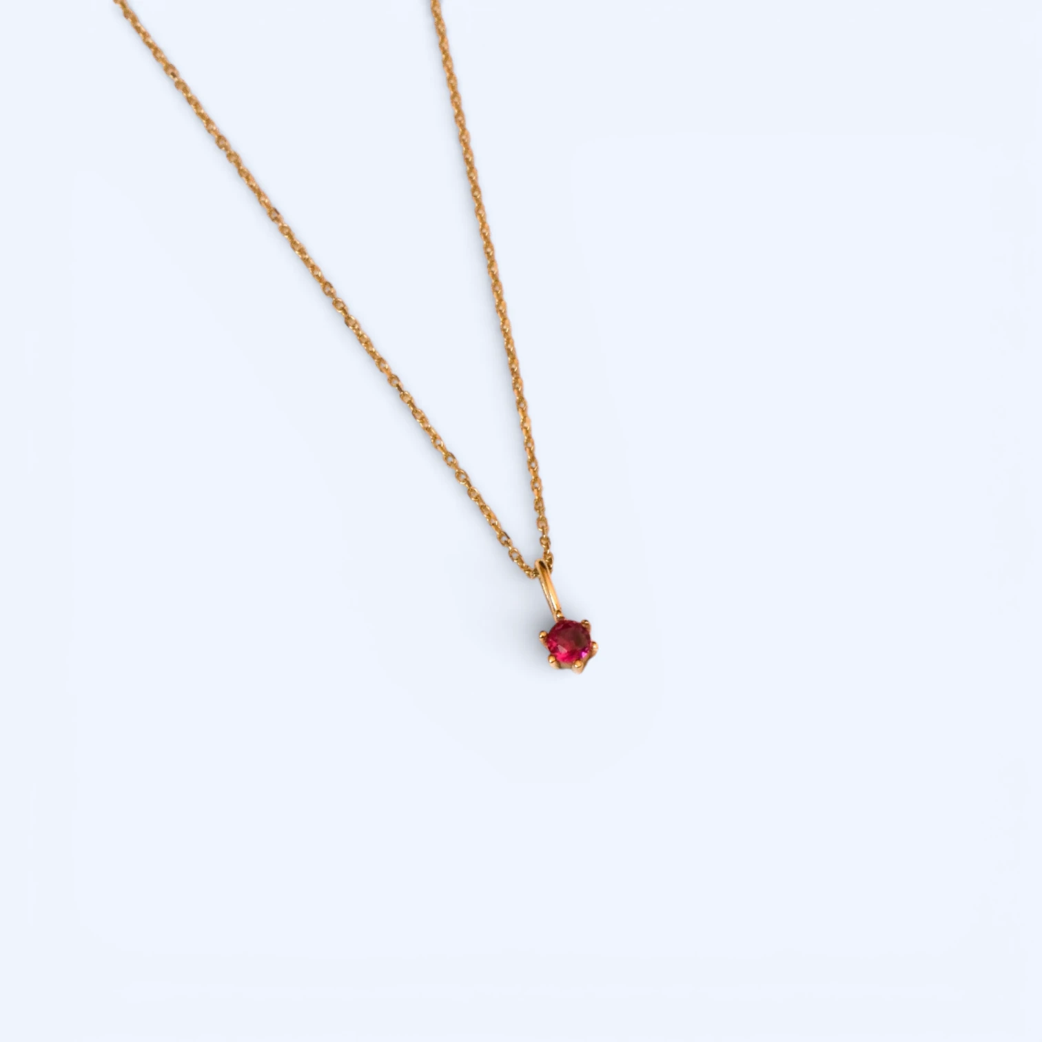 Rubi | 14 Ayar Altın Kırmızı Taşlı Kolye model görseli