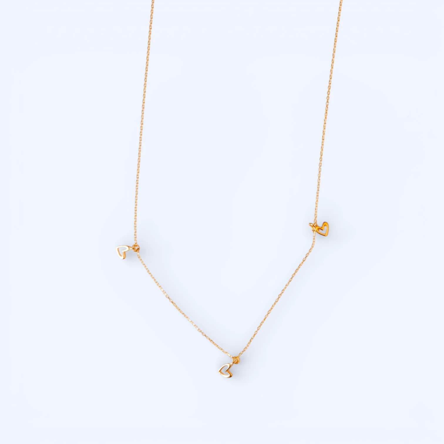 Tris | 14 Ayar Altın Üçlü Kalp Kolye